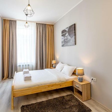 Alfa Apartments Chornovola Lviv Exterior photo
